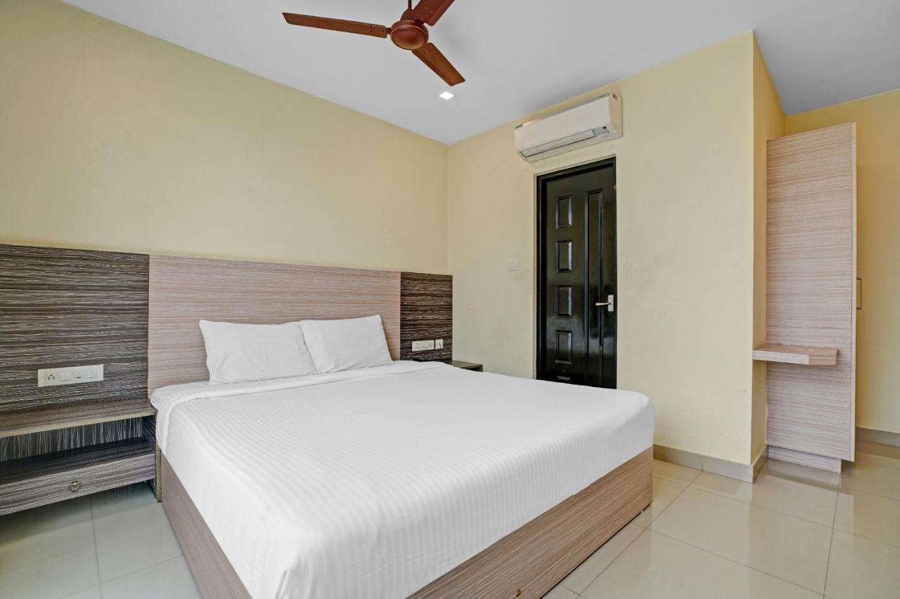 Capital O 87015 Hotel Al Salama Kochi Εξωτερικό φωτογραφία