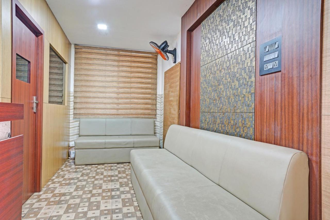 Capital O 87015 Hotel Al Salama Kochi Εξωτερικό φωτογραφία