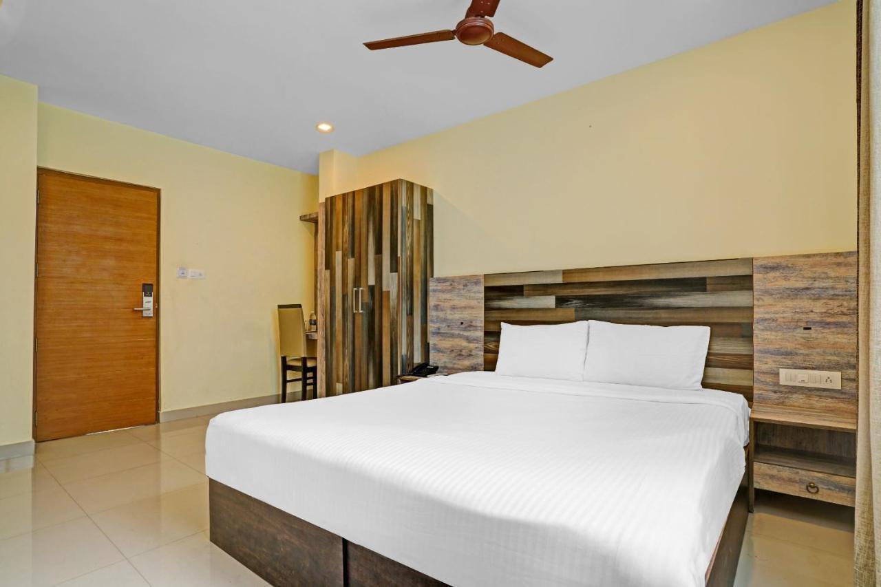 Capital O 87015 Hotel Al Salama Kochi Εξωτερικό φωτογραφία